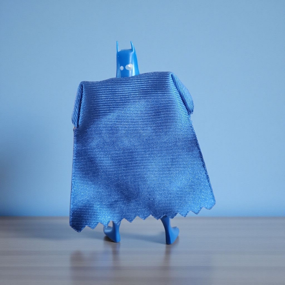 Battle Scars Batman Action‎ Figure - Picture 2 of 2